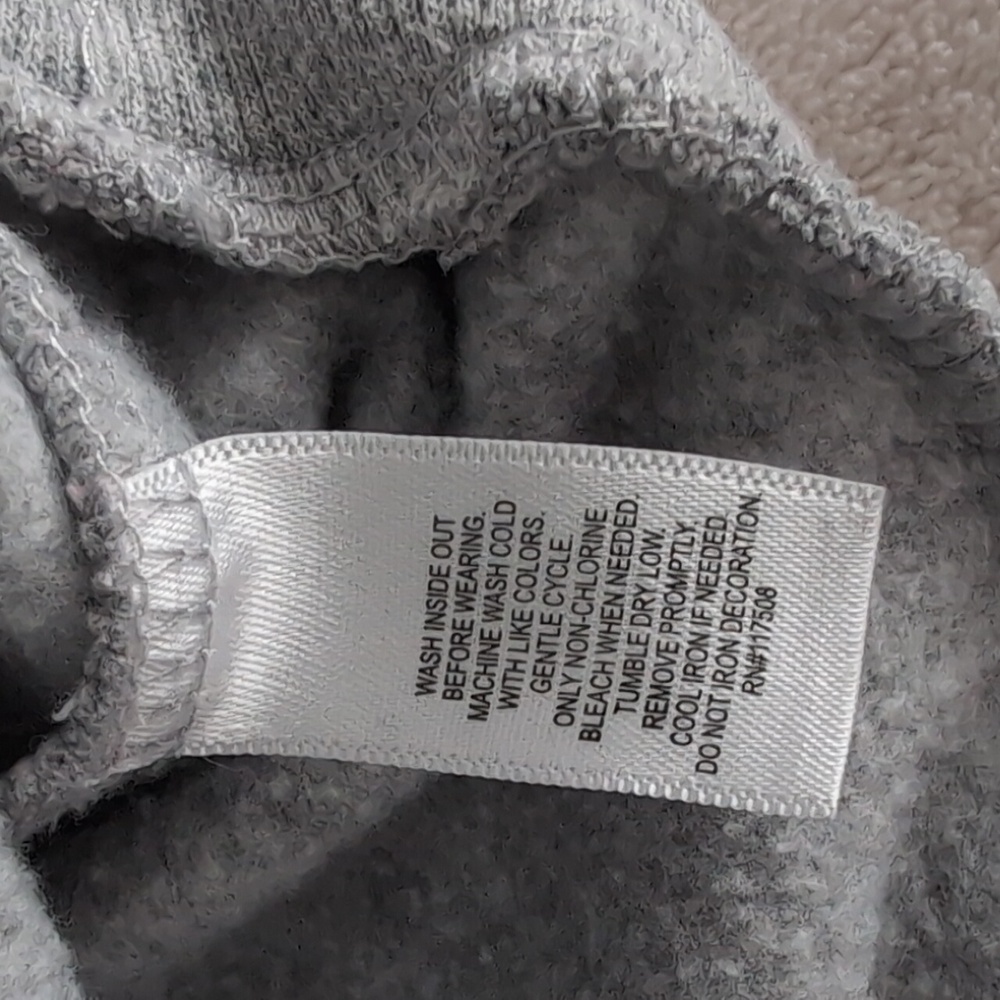 VGUC Super Mario sweatshirt - Jumping Beans size 6 - Picture 3 of 4
